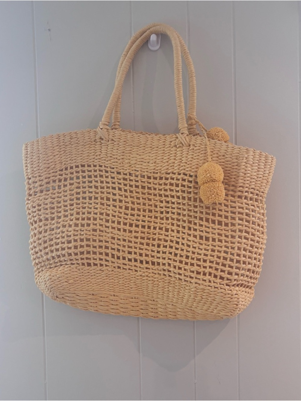 BTB Los Angeles NWOT Woven Straw Tote Bag in Natural Beige